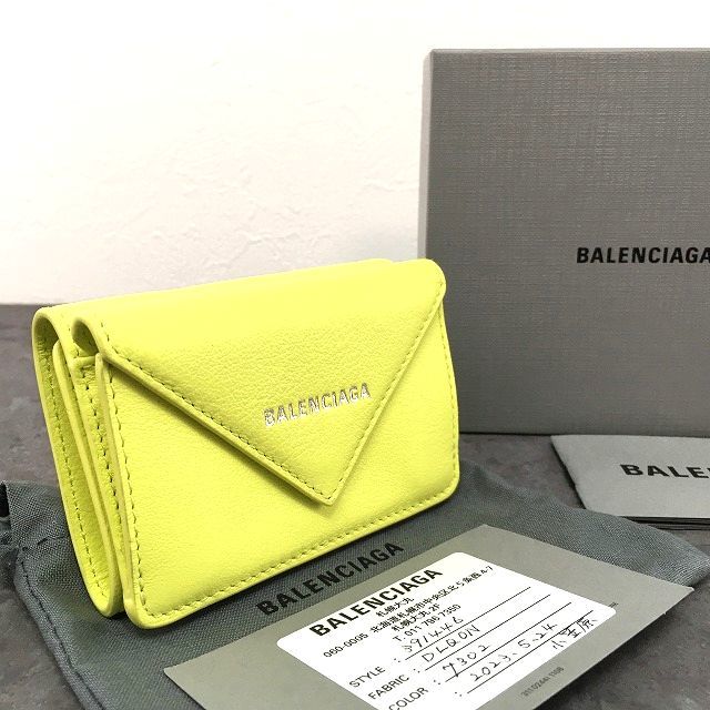 【中古】 貨物輸送込み！ 極美品 BALENCIAGA ミニペーパーウォレット 391446 黄色 箱付き添い人 メンズ レディース 120
