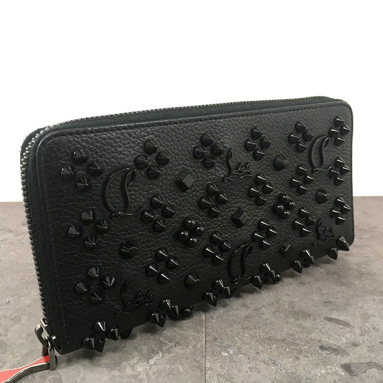 【中古】 貨物輸送込み！ 美品 Christian Louboutin ジップウォレット 黒いこと 220