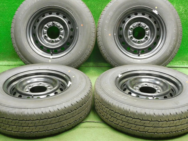 中古 ホイールタイヤ 4本セット 195/80R15 2025年製 9.9分山程度 中古純正 トヨタ 新車外し 200系 ハイエース 純正 15x6J+35 6H139.7 中古 ラジアル タイヤ 新車外し ダンロップ SP175N