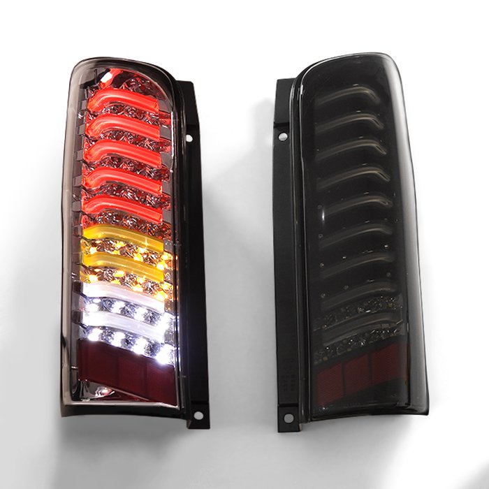 楽天市場】NV350 E26 キャラバン 前期 フルファイバー フルLED テール