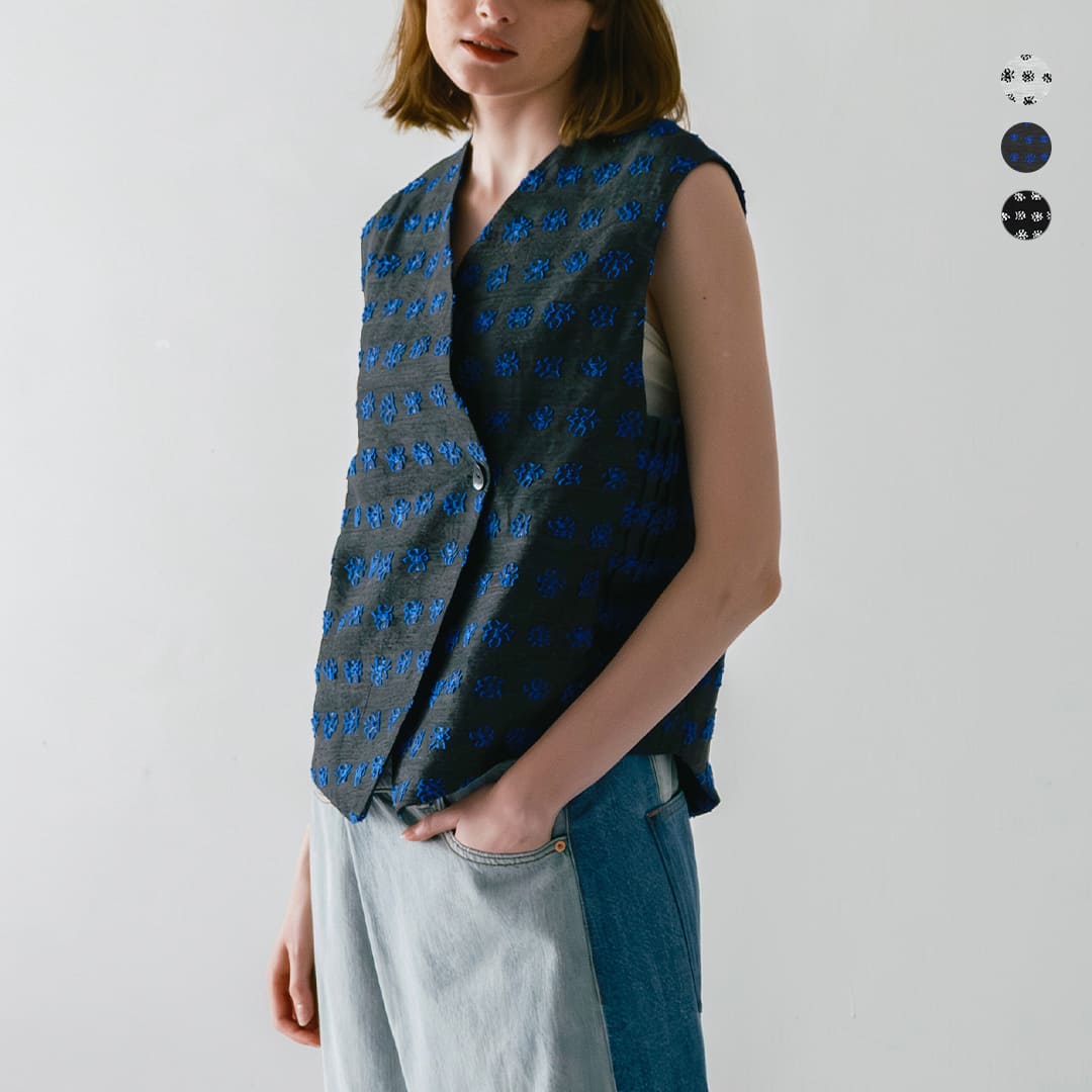 whyto ホワイト ジャガード アシンメトリー ベスト “jacquard asymmetry vest” wht26hbl4095 レディース 2026ss新作 春夏【クーポン対象】