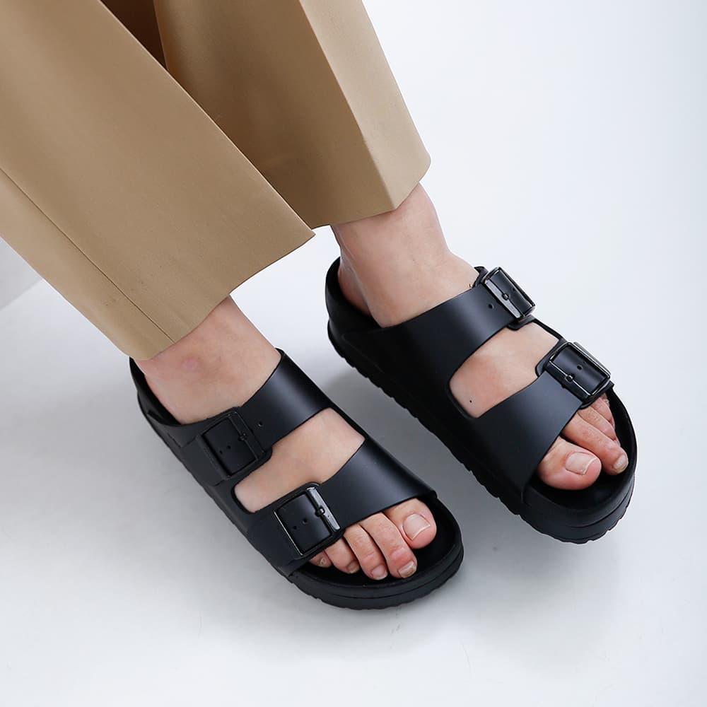 【CAMI STYLE SNAP】成年者コーデに効くキャミソール表現スタイル
