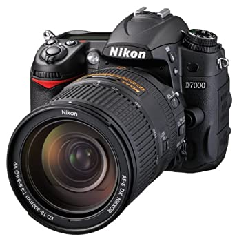 【中古】Nikon デジタル一眼二眼レフ写真機 D7000 スーパーズームキット  AF-S DX NIKKOR 18-300粍 f/3.5-5.6G ED VR属する  D7000 LK18-300