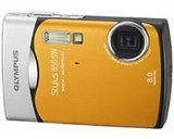 【中古】「人並み外れたに好いたらしい」オリンパス Stylus 850SW 8MP デジタル写真機 光学望遠レンズ3倍(オレンジ色)