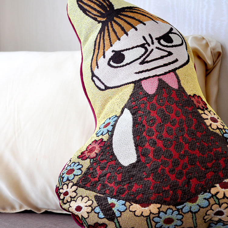 楽天市場 ムーミンゴブラン織り ダイカットクッション ムーミン ミイ リトル ミイ ちびのミイ スナフキン ムーミンパパ ムーミンママ ご先祖様 ニョロニョロ クッション プレゼント おめざめばざーる