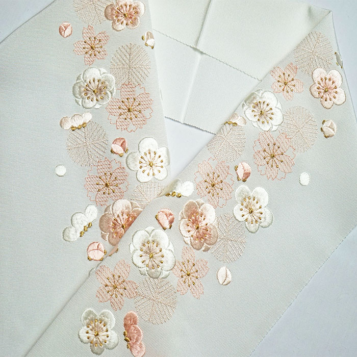 豪華　最高級　手刺繍　刺繍 半襟 半衿　桜　華縫 　金糸　正絹　#663 豪華 最高級 手刺繍 刺繍 半襟 半衿 桜 華縫 金糸 正絹 #663 豪華 最
