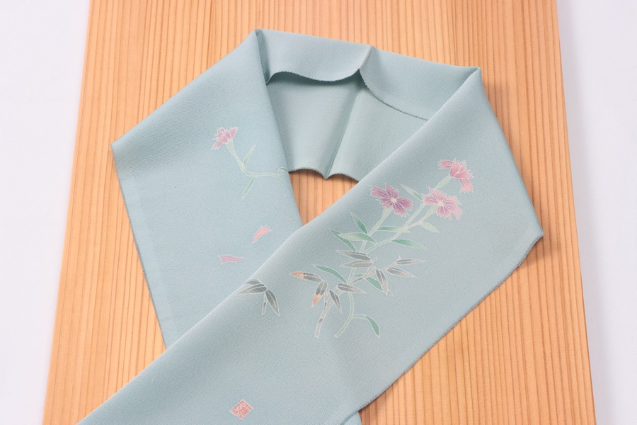 送料無料 楽天市場 加賀友禅 正絹半衿 花 手書き 縮緬 緑 正絹 絹 半衿 本加賀友禅 作家 落款 ちりめん 着物 付下げ 小紋 無地 紬 着物全般 普段 お稽古 衿元 綺麗 半襟 おしゃれ 大人 長襦袢 女性 和服 和装小物 着付け小物