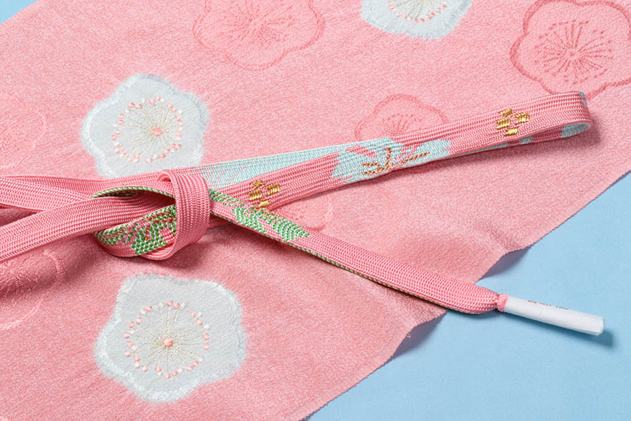 刺繍 梅 地紋 帯揚げ 正絹 衿秀 袋帯 名古屋帯 着物 帯揚 振袖 成人式 礼装 小紋 訪問着 付け下げ 色無地 コーディネート 和服 和装 柄入り 帯揚げ おしゃれ カジュアル 袷 単衣 結婚式 振袖 十三参り ママ振り 着付け小物 帯あげ 和装小物