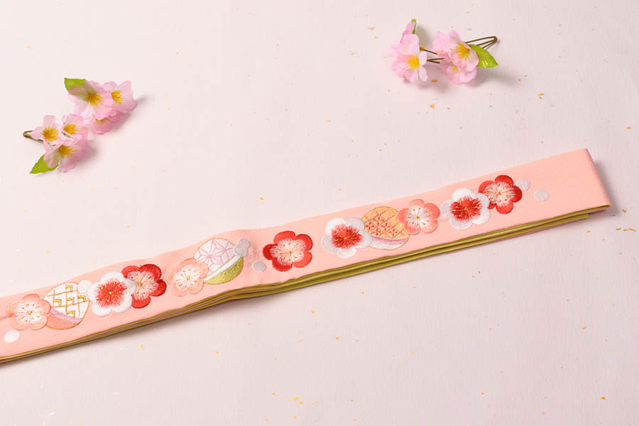抱え帯 大人用 梅 刺繍 刺しゅう ピンク かかえ帯 成人式 結婚式 振袖 色打掛 刺繍 抱帯 袋帯 花嫁 十三参り 二十歳 御祝い ママ振り 女性 婚礼 和装 和服 和装小物 着付け小物 可愛い 23,100円