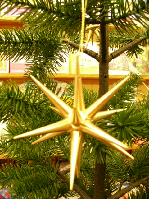 金の星（小）クリスマスオーナメント　ベツレヘムの星　　木製　エルツ　ザイフェン　アルビン・プライスラー　 クリスマスツリー　オーナメント　ドイツ ニキティキ