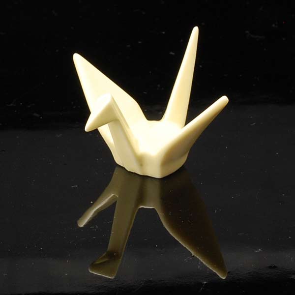 萬古焼 手塩 小皿 小判 楕円 変形 鶴 松 折り紙 銘 木箱 A 萬古焼 手塩 小皿 小判 楕円 変形 鶴 松 折り紙 銘 木箱 A