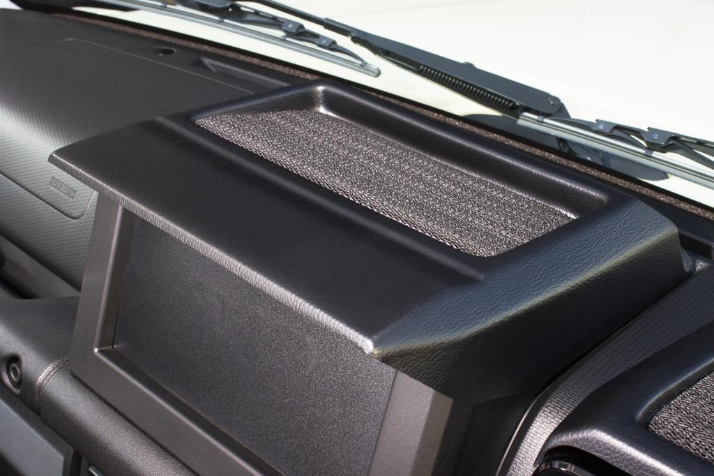 メーカー直送 モーターファーム 新型ジムニー ナビバイザートレイ 皮シボ調 ※代引不可・返品不可｜男前ツール 7,896円