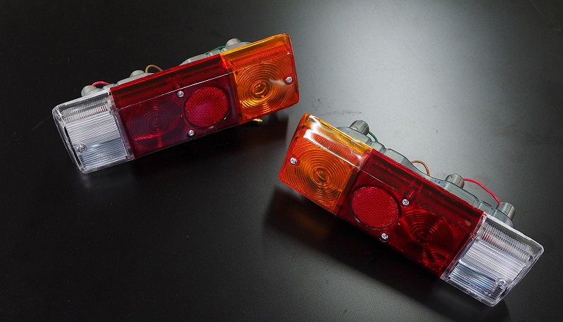 メーカー直送 モーターファーム 新型ジムニー JB64/JB74 コンビテールランプSET カプラーON ※代引不可・返品不可