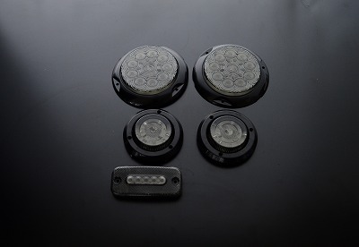 メーカー直送 モーターファーム ジムニーに汎用ＬＥＤテールランプセット　スモーク ブラックベゼル［L］ ※代引不可・返品不可｜男前ツール