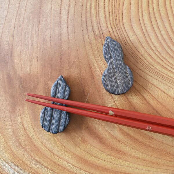 楽天市場 メール便対応 金沢桐工芸 岩本清商店 ひょうたん箸置き はしおき かわいい 和食 和風 日本製 木製 木工 木 シック プレゼント おうちカフェ おしゃれ 和雑貨 北欧 カフェ セット シンプル 手作り 贈り物 雑貨 おもしろ やさい 野菜 食器 カトラリー カフェ