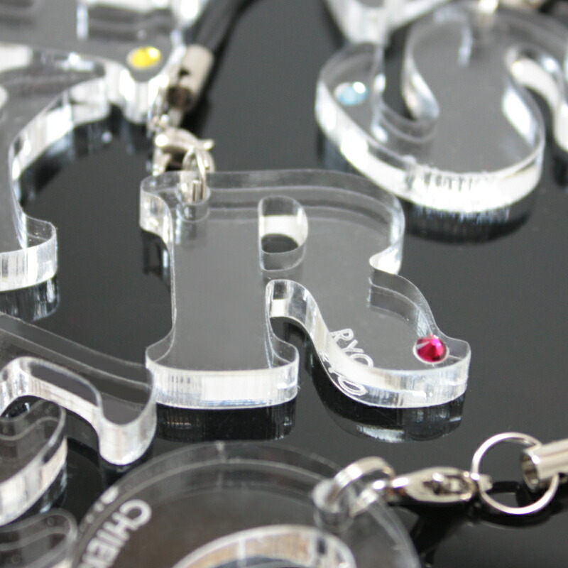 記念日 イニシャル お名前ストラップ 刻印◇オリジナルレザー携帯ストラップ【名入れ無料】1本