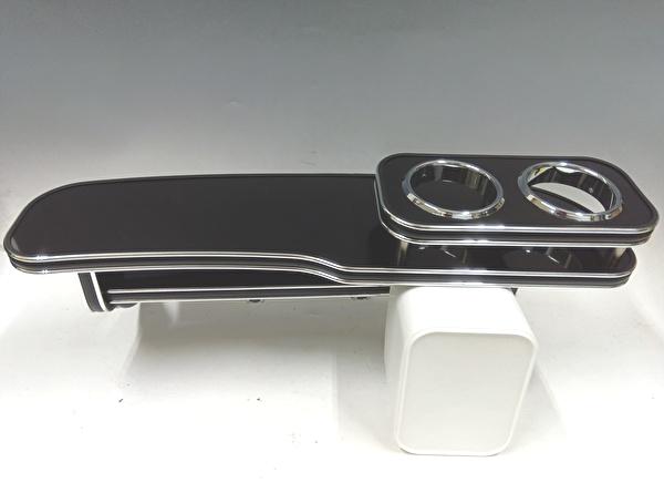【売り切り! お買い得】18系クラウン フロントテーブル　ブラック　 BKｘシルバー カスタム カスタムパーツ 車内収納 高級感 インテリア性 ドリンクホルダー 日本製 自社製作 職人仕上げ カー用品｜one creation