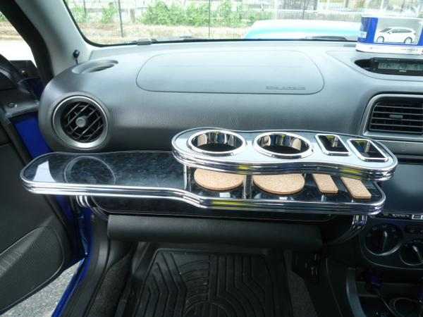 22色から選べる インプレッサスポーツワゴン(00/8～) フロントテーブル アップグレード Ｓライン カスタム カスタムパーツ 車内収納 高級感 インテリア性 ドリンクホルダー 日本製 自社製作 職人仕上げ カー用品