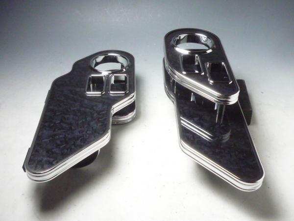 【売り切り! お買い得】E51エルグランド サイドテーブル 運転席側、助手席側セット ブラックウッド BKxフルメッキ カスタム カスタムパーツ 車内収納 高級感 インテリア性 ドリンクホルダー 日本製 自社製作 職人仕上げ カー用品｜one creation 11,385円