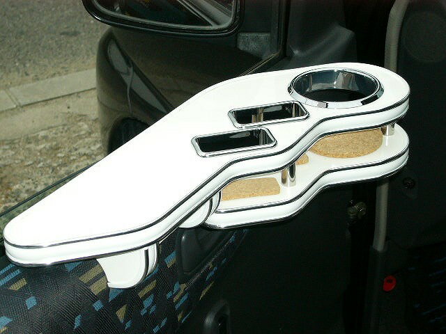 3色から選べるプレオサイドテーブル 助手席側 カスタム カスタムパーツ 車内収納 高級感 インテリア性 ドリンクホルダー 日本製 自社製作 職人仕上げ カー用品｜one creation