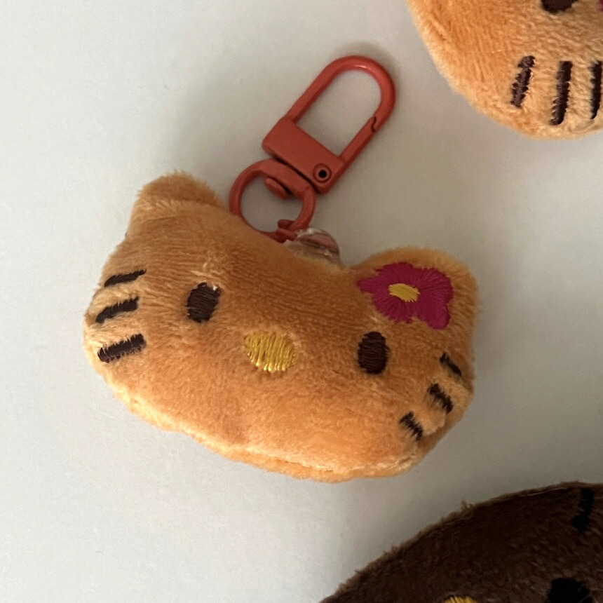 ハローキティ チャーム キーリング 日焼けキティ 焦げキティ