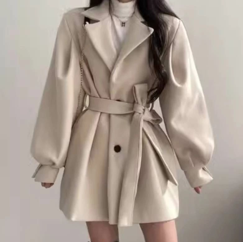 上着 大人 上着 ショート丈 存在感 主役級 かわいい レディース モダン 上品 10代 30代 クール OL 20代 秋 大人女子 コー