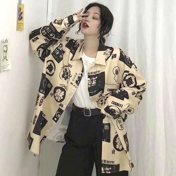 柄シャツ 酒屋風 お酒屋さん 焼酎 ショップロゴ のれん柄 前掛け柄 老舗風 旅館 和風 ひょうたん イエロー 黄色 ライトイエロー アイボリー 長袖 長袖シャツ オーバーサイズ 衣装 韓国 大きいサイズ 個性的 秋服 冬服