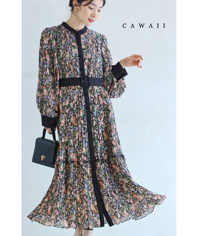 【再入荷♪3/29 20時】 （S~M対応） （ベルト付き）花咲き誇る細やかプリーツロングワンピース 11,053円