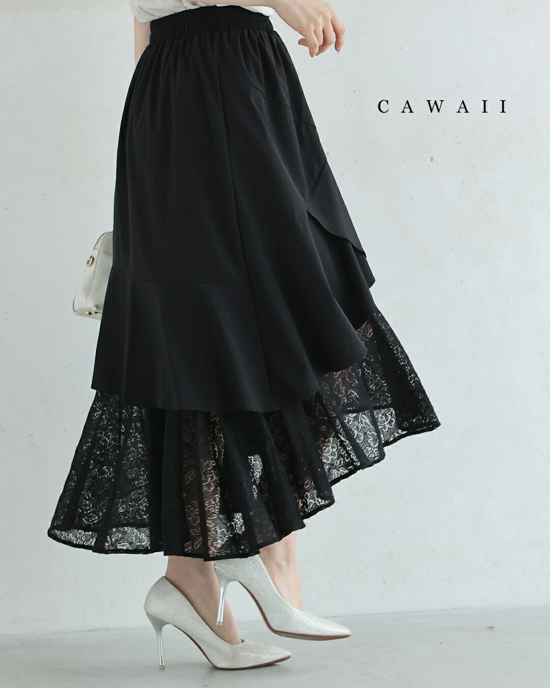 未使用同様　ミュウミュウ　鍵編みレース裾ツイードスカート　黒 未使用同様 ミュウミュウ 鍵編みレース裾ツイードスカート 黒 未使用