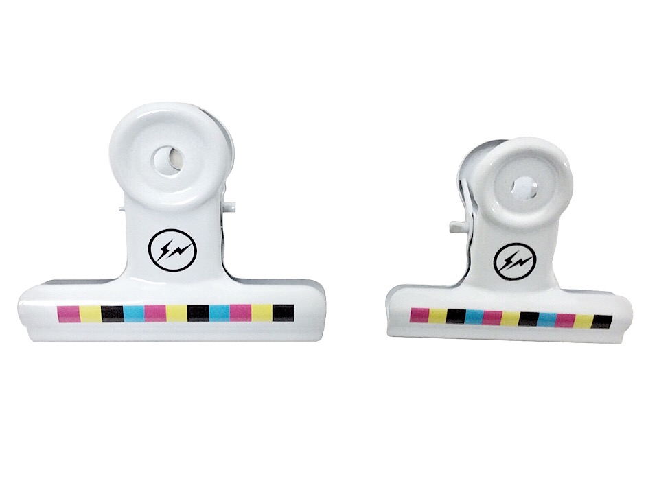 ピースマイナスワン PEACEMINUSONE ザ コンビニエンスストア FRAGMENT 欠けら 共同研究 20SS 新品 PMO THE CONVENI BULLDOG CLIP MULTI ブルドッグ ゼムクリップ マルチ色合い 藤原ヒロシ HF G-DRAGON ジードラゴン