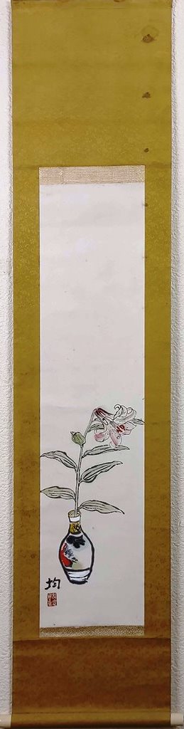 楽天市場】小松 均「赤絵皿に鯉之図」 日本画15号 : 小野画廊