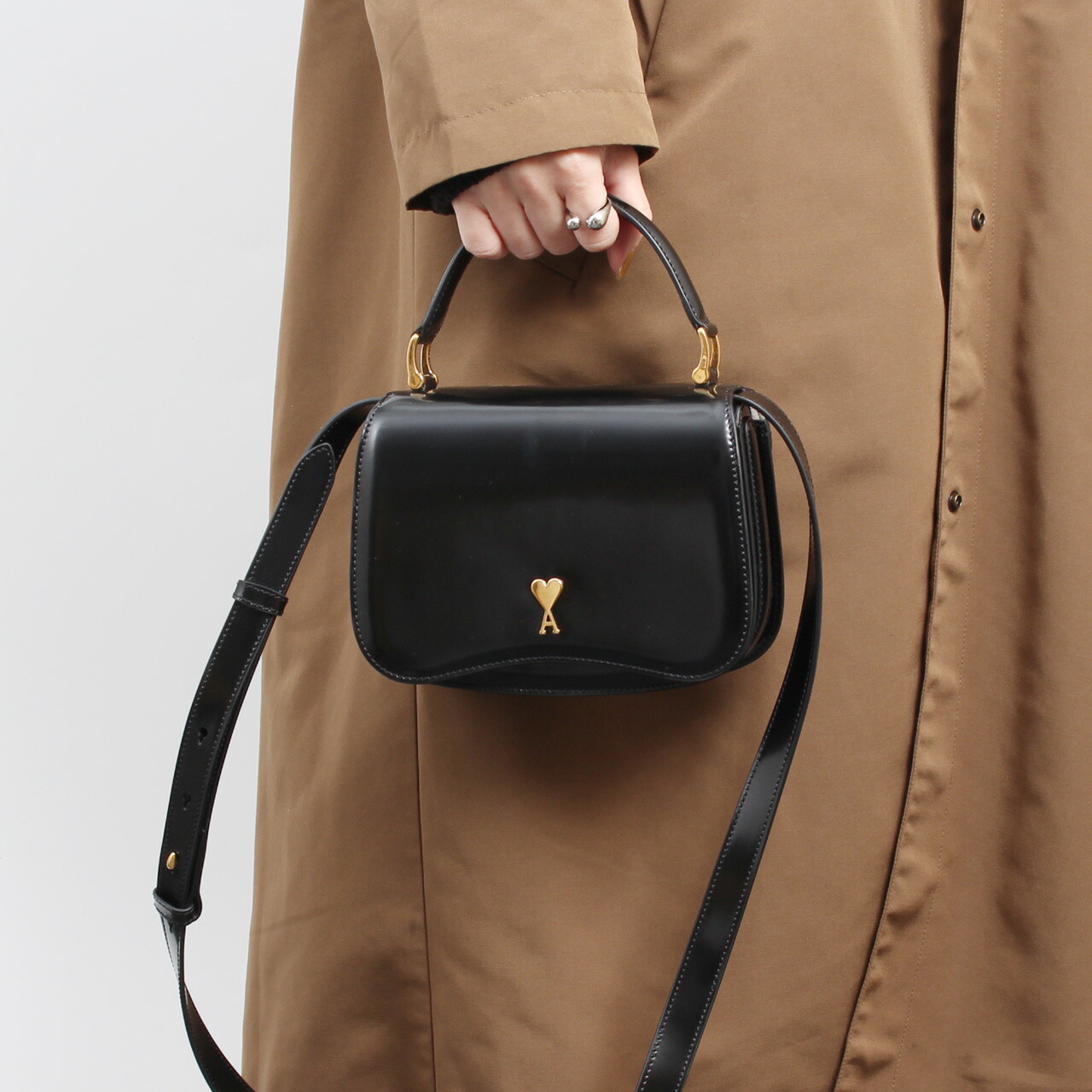 アミ AMI ショルダーバッグ メッセンジャーバッグ AMI アミ ショルダーバッグ/メッセンジャーバッグ/AMI DE COEUR