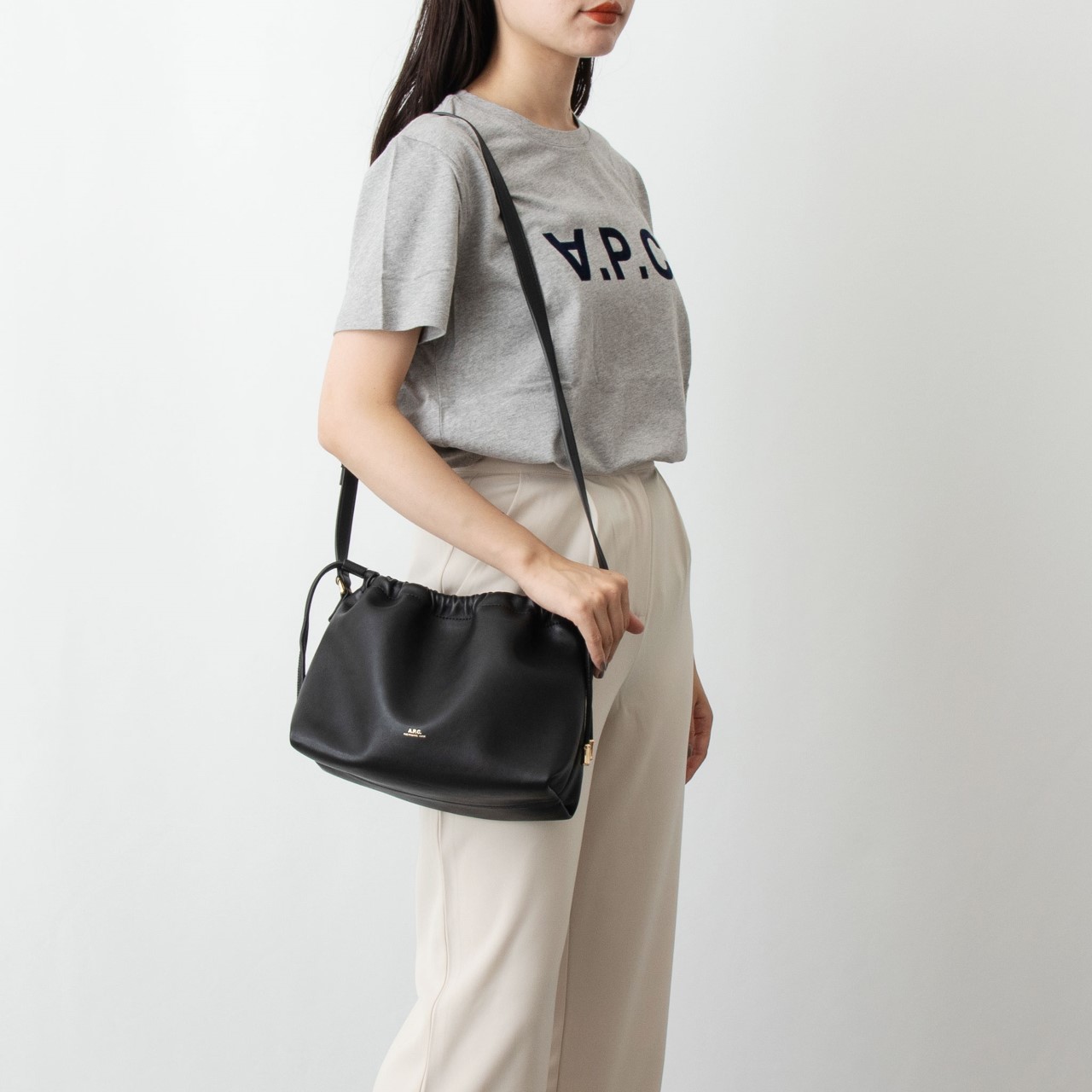 アーペーセー ショルダーバッグ LIADV F61302 LZZ NOIR 楽天市場】アーペーセー A.P.C. バッグ ショルダーバッグ 斜め