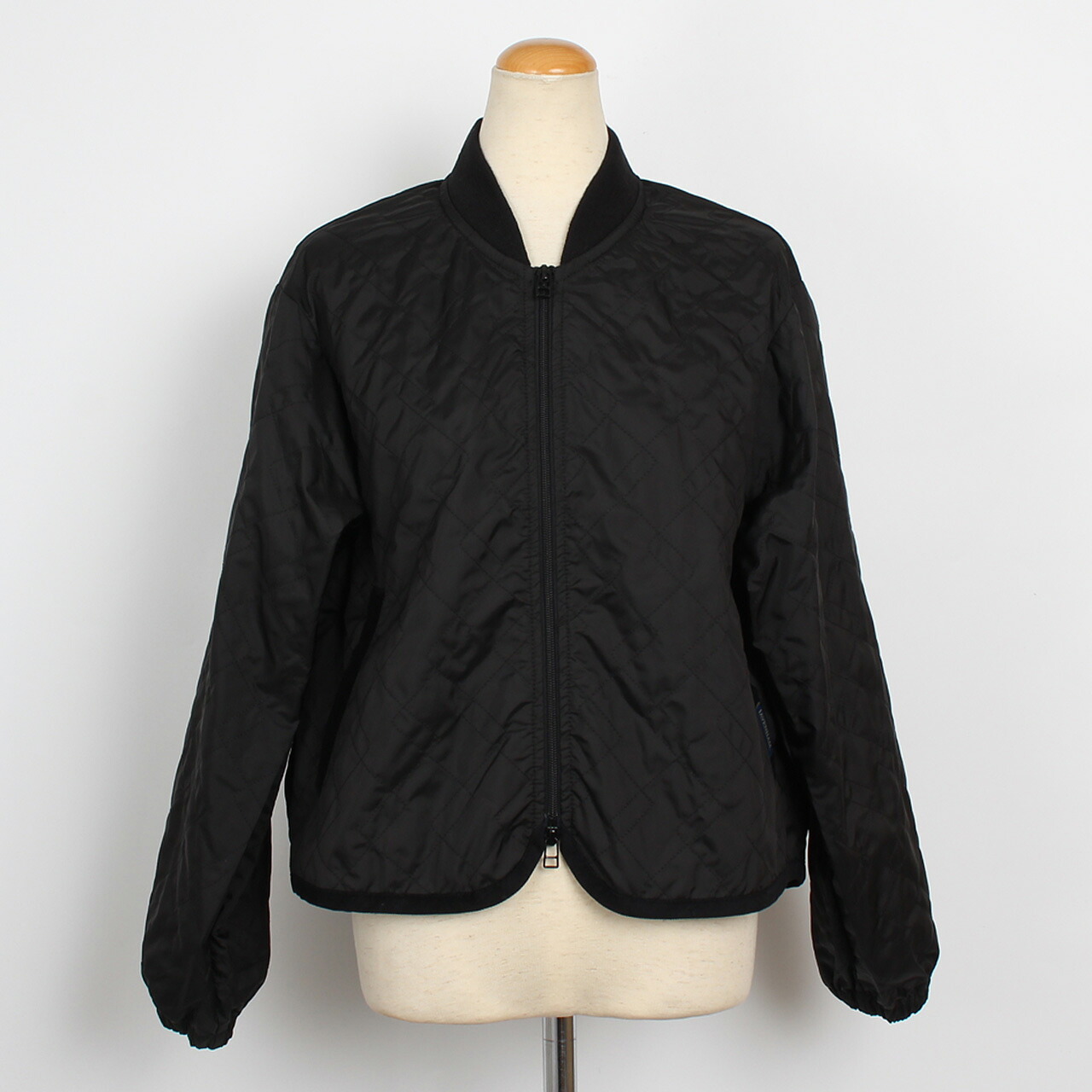 【尖んがり3倍＆1000円クーポン券】ラベンハム LAVENHAM キルティング上衣 UNWADDED BOMBER JACKET [アンワディッド ボン赤ちょうちん 上衣] レディース LV13125【連合王国ブランド名】