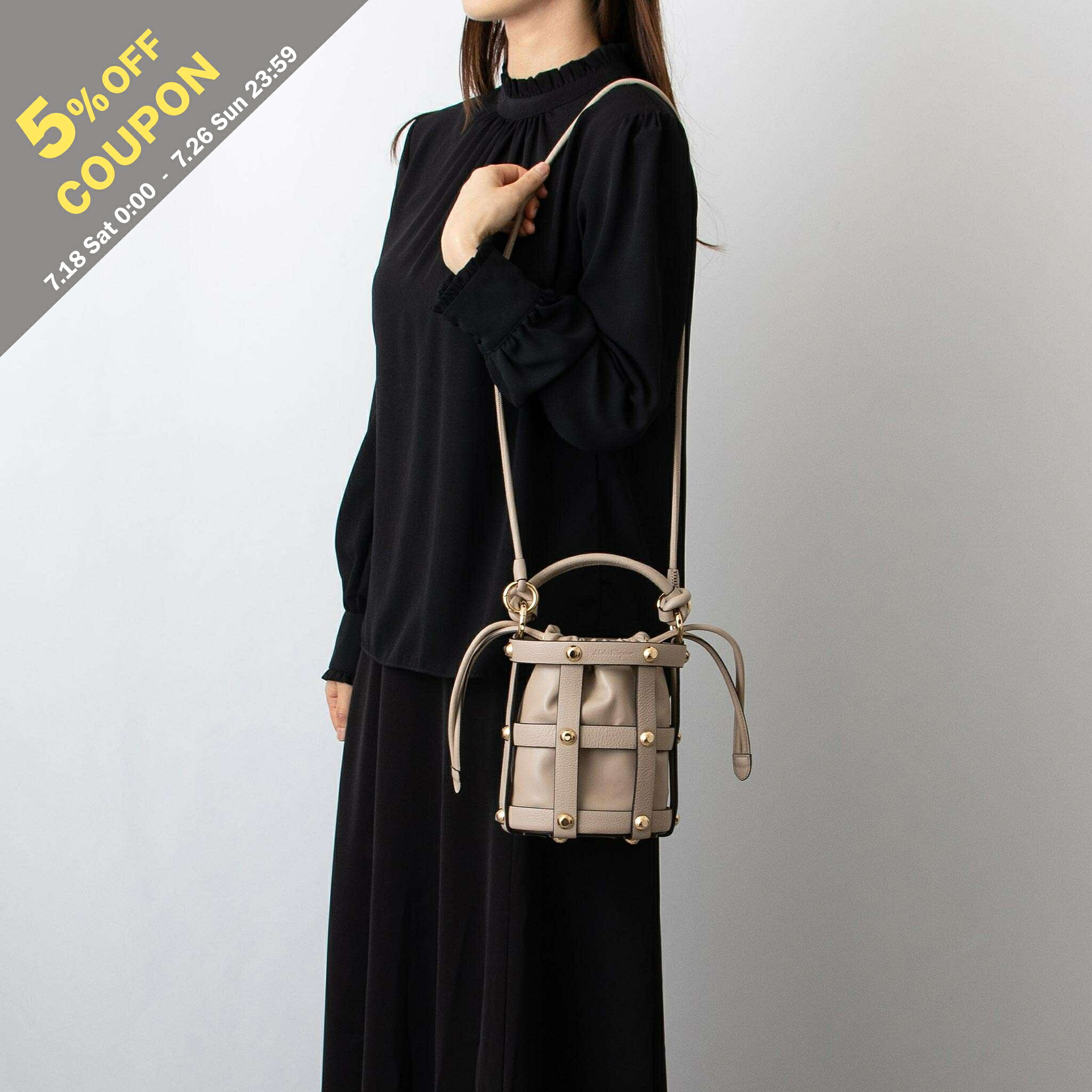 【5%OFFクーポン対象】フェラガモ FERRAGAMO バッグ レディース 2WAYハンド/ショルダーバッグ FERRAGAMO GLAM FERRAGAMO CAGE BAG SMALL 211488 759120 DAINO|on the corner