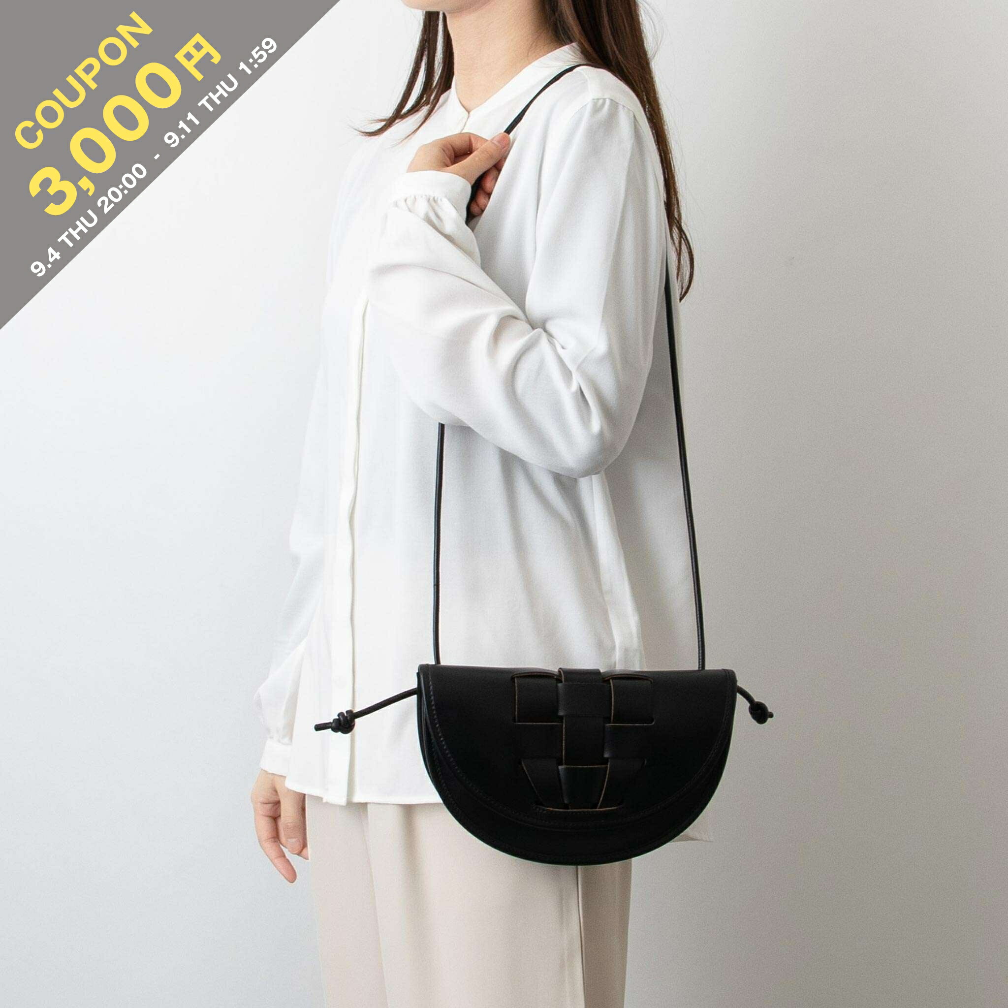 美品☆HEREU trena ショルダーバッグ ミニサイズ　ホワイト 楽天市場】HEREU ヘリュー ショルダーバッグ TRENA レディース