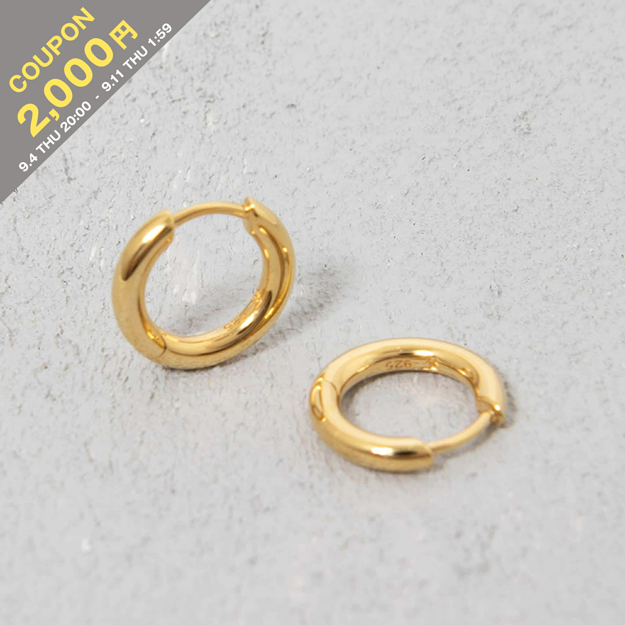 新品 トムウッド ピアス Pebble Hoops Small Gold TOM WOOD TOMWOOD トムウッド ピアス Pebble Hoops Small Gold