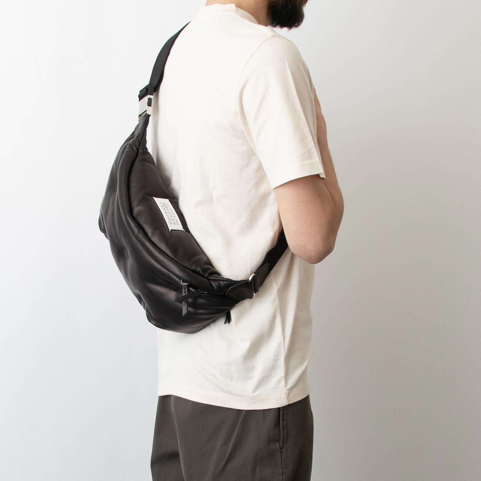 Maison Margiela ボディバッグ S55WB0072 UNI s55wb0072t6095.jpg