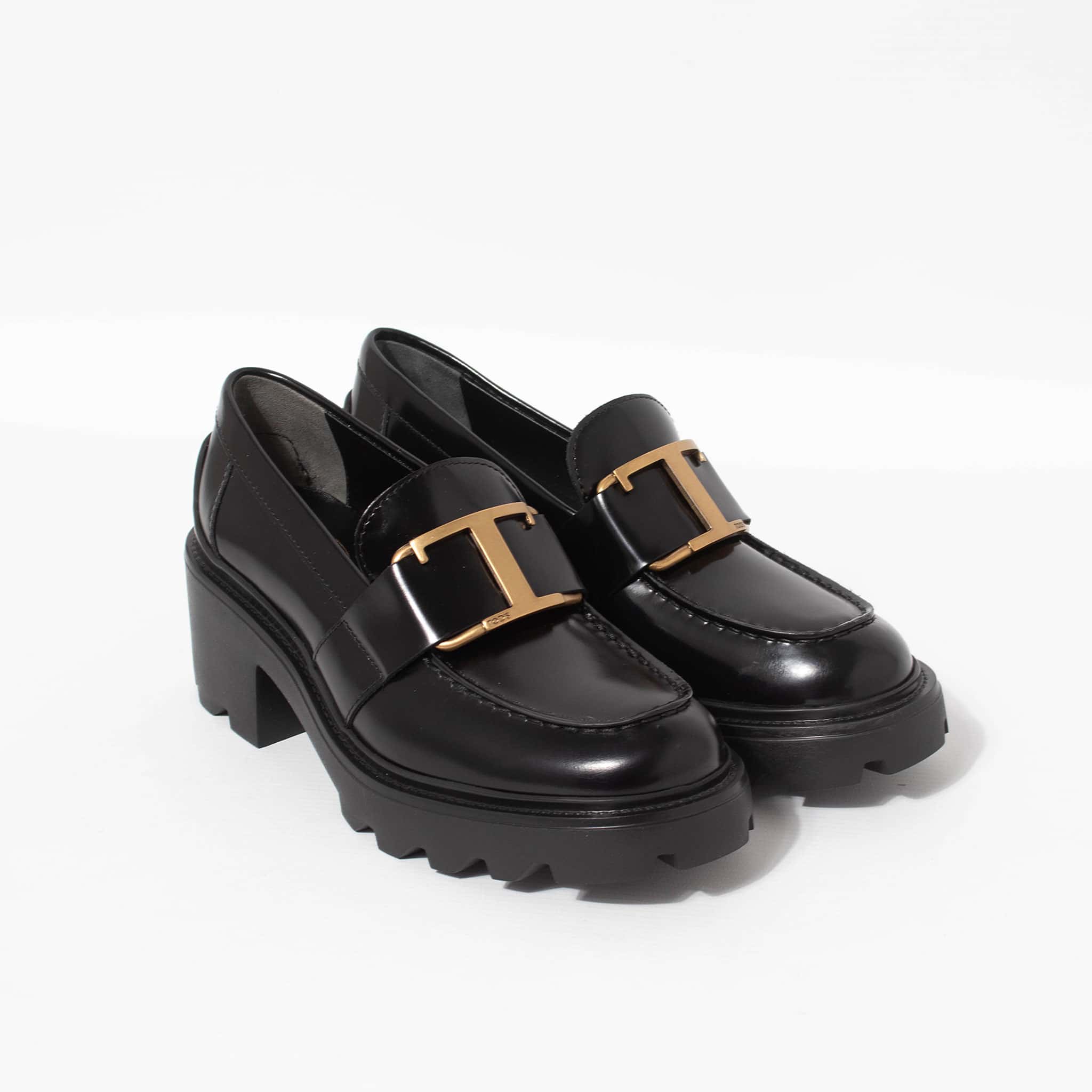TOD'S 黒エナメル厚底ローファー TOD'S 黒エナメル厚底ローファー TOD'S 黒エナメル厚底