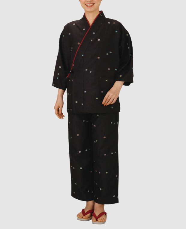 小紋柄作務衣・亭主もち用、煮炊き用作務衣、仕立てもの売り上げ高作務衣。「厚地の外套」と「ズボン下」の上下二部式に分かれておりますので、誰でも飾り気の無いに御召しものしただけます