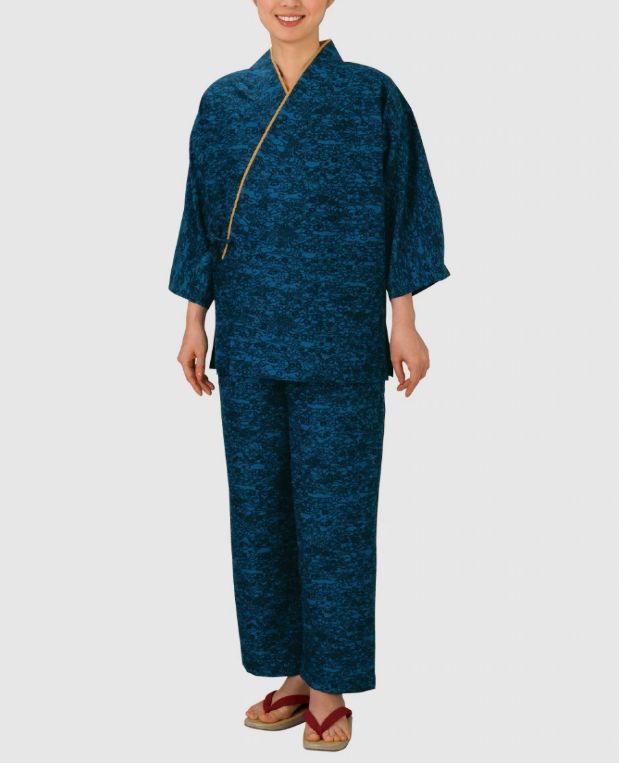 小紋柄作務衣・亭主もち用、煮炊き用作務衣、仕立てもの売り上げ高作務衣。「厚地の外套」と「ズボン下」の上下二部式に分かれておりますので、誰でも飾り気の無いに御召しものしただけます