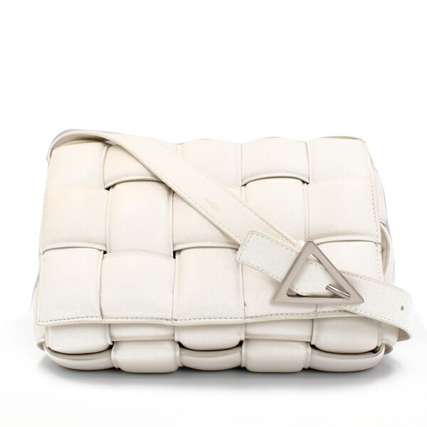 BOTTEGA VENETA ボッテガヴェネタ バッグ パデッドカセット レザー イントレチャート ホワイト シルバー金具【送料無料】【中古】【D4505】