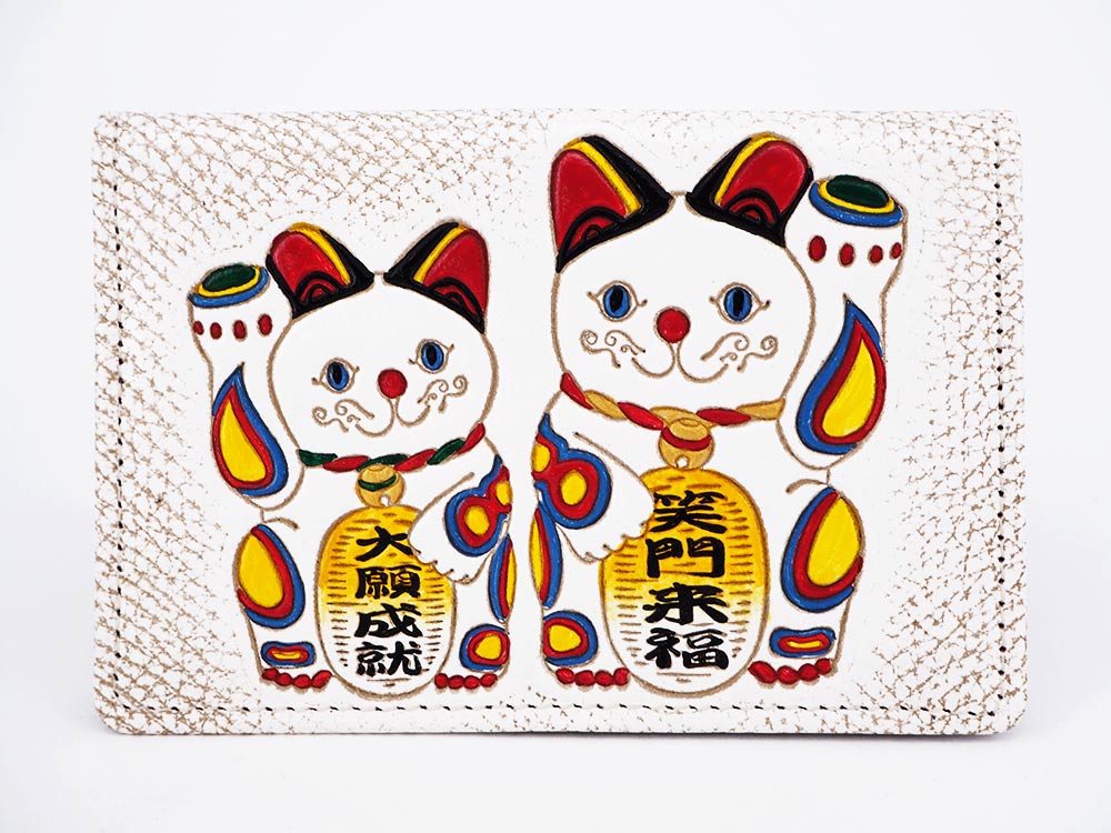 【可愛い皮革伝統工芸 文庫屋「大関」】招き猫 パスカードホルダー