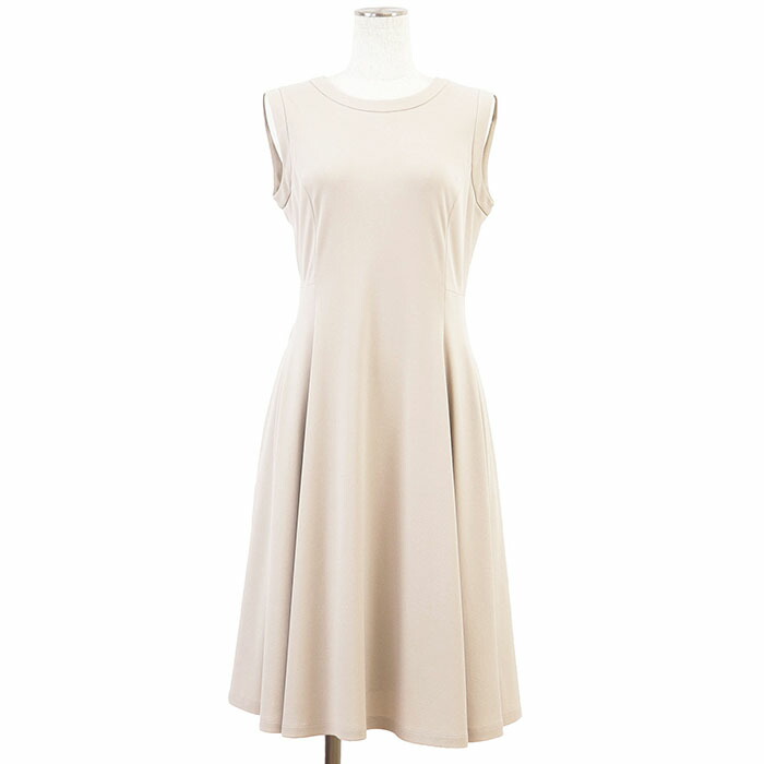 SALE【美品】FOXEY NEW YORK フォクシー ニュー ヨーク ワンピース ノースリーブ 40616 ロゴ ストレッチ フレア ラウンドネック ひざ丈 Aライン ドレス レディース サイズ 40 ライトベージュ 日本製【中古】｜オパール店