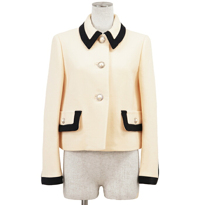 【極美品】Miu Miu ミュウ ミュウ ジャケット サイズ 40 レディース 2018年製 ライトメルトン ショートレングス フェイクパール &times; クリスタルビジュー ボタン バージンウール100% 短丈 アウター タグ・ボタン付属 アイボリー ネイビー 紺 イタリア製【中古】｜オパール店