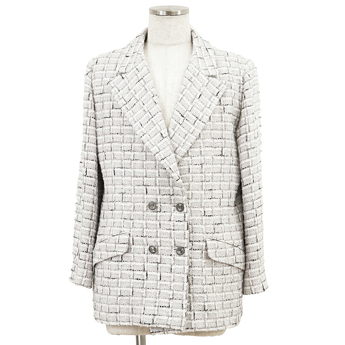 【新品負けず劣らず】CHANEL シャネル ツィード 上衣 大きさ 48 レディース メンズ ユニ一発やる P71905 2022AW ダブル乳ぶさ ラインストーンボタン アウター 白いこと しろがね色 白 しろがね色【中古】