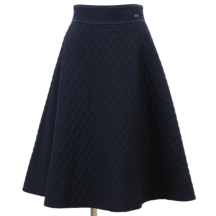 SALE【美品】FOXEY フォクシー スコート キルティング 大いさ 38 レディース 37433 ロゴタイプ お皿 パデッド 太陽面爆発 羊毛100% 中綿 ボトムス 米国海軍 紺 日本製【中古】