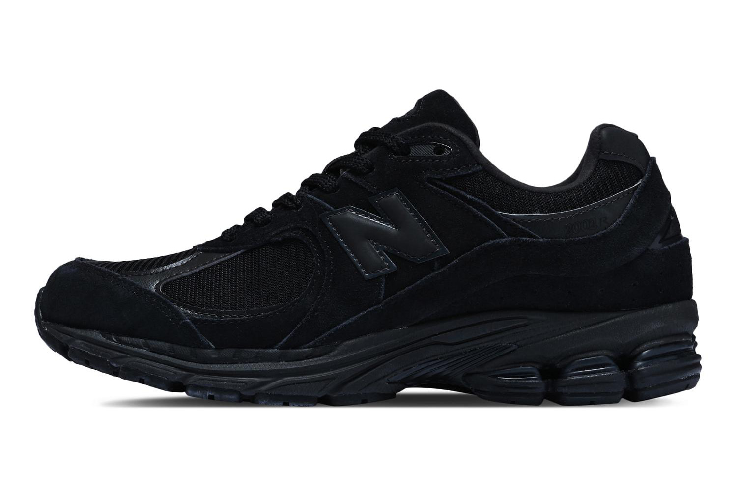 New Balance 2002R Triple Black ニューバランス 2002R トリプルブラック U2002RBL【中古】新古品