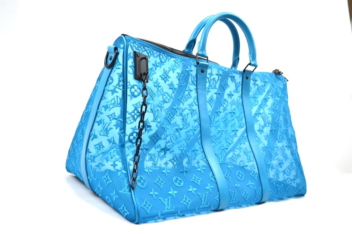 20SS LOUIS VUITTON ルイヴィトン M45048 モノグラム キーポル・トリアングル 50 メッシュ 豆の町 御徒面子 ターコイズブルー【中古】新古品