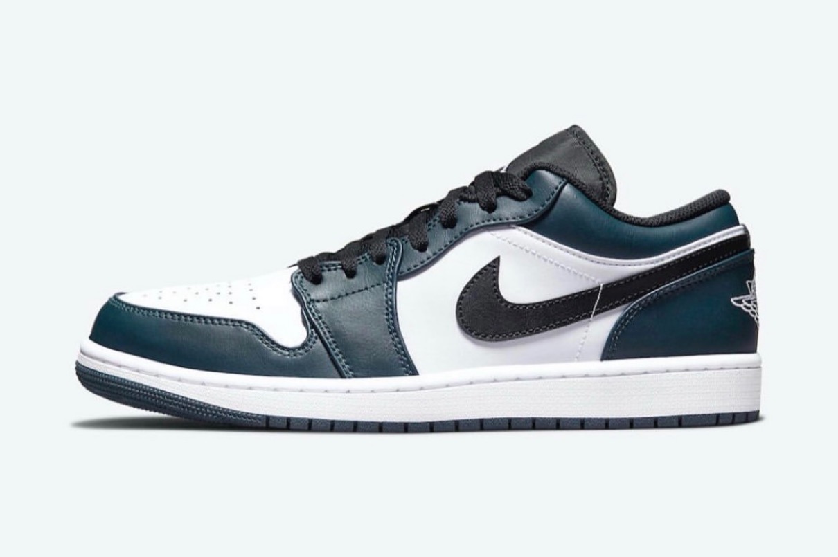 NIKE jordan1 low og ブラックアンドダークパウダーブルーUNC スニダンで購入可】7/29発売 Nike Air Jordan 1 Low OG 